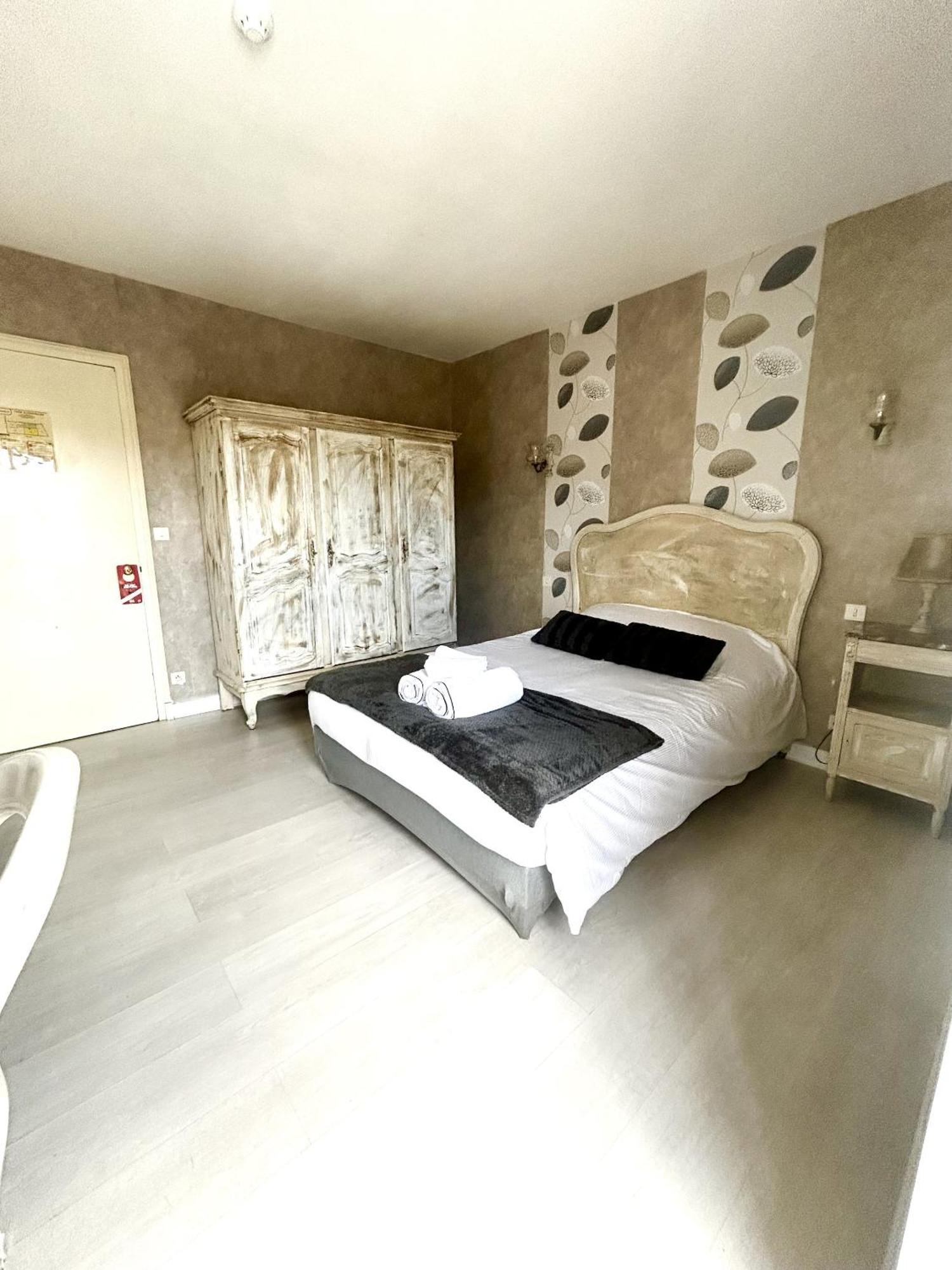 Hôtel Central Chaunay Kamer foto