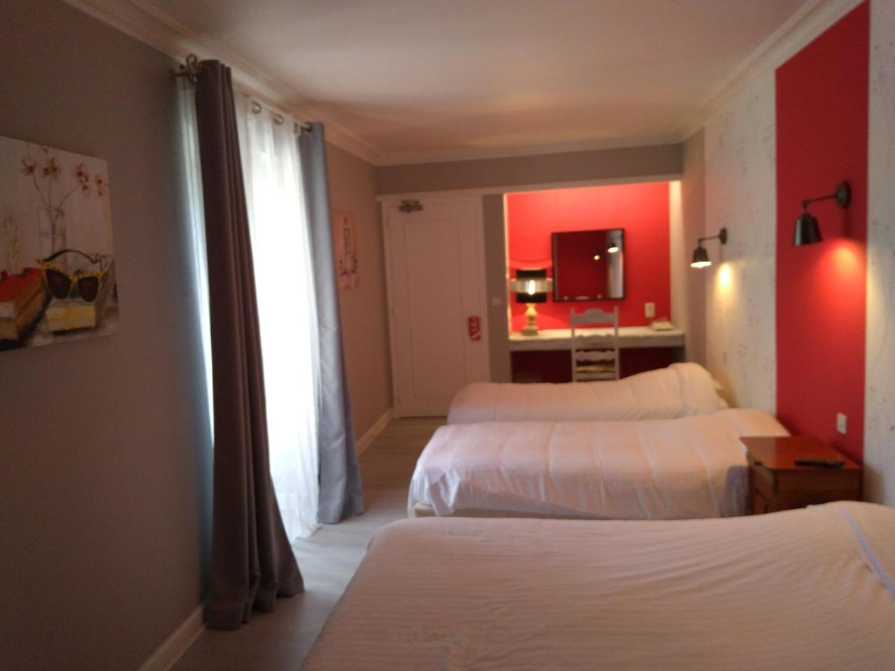 Hôtel Central Chaunay Buitenkant foto